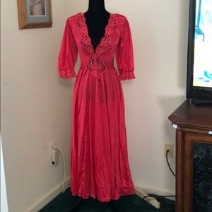 Pink mid sleeve vintage nightgown
